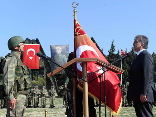 Cumhurbaşkanı Gül, 2. Kolordu Komutanlığı İstihkam Alayı "Sancak Verme" Törenine Katıldı
